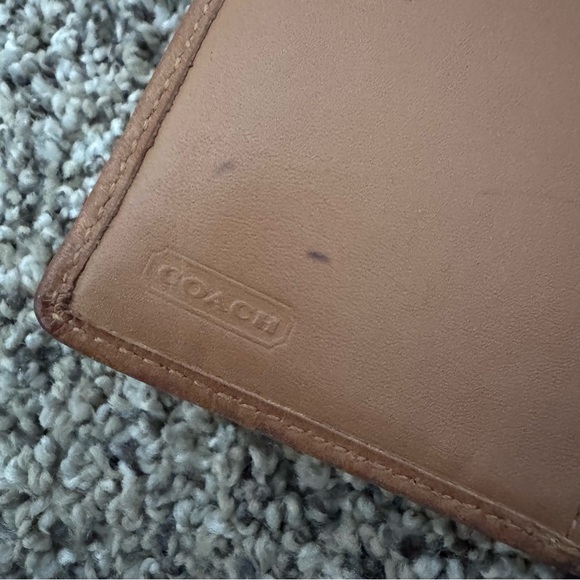 Vintage Coach Hamptons Two Tone wallet - Picture 3 of 11